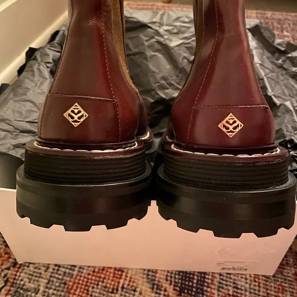 Sandro Noha Leather Ankle Boots - Picture 12 of 12